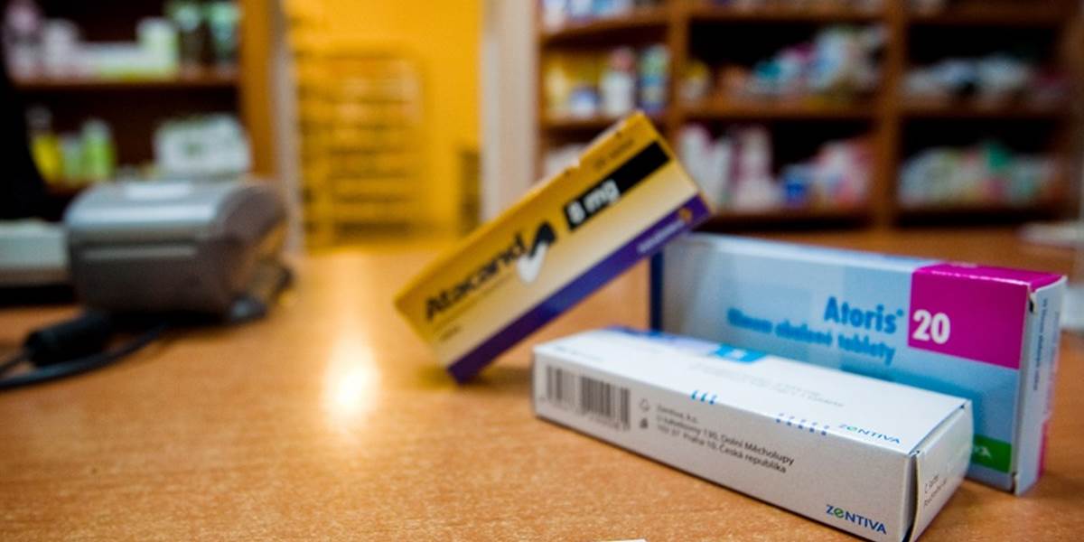 Štát nariadil stiahnuť z trhu 11 liekov, mohli im sfalšovať testy
