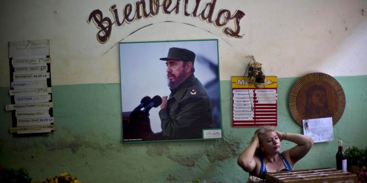 Osem senátorov navrhuje zrušiť obmedzenia na cesty Američanov na Kubu