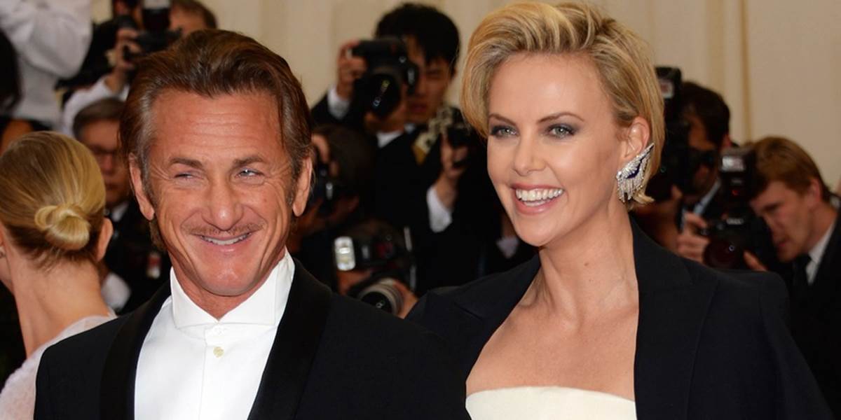 Sean Penn miluje Charlize Theron a chce sa s ňou oženiť