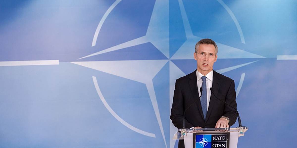Stoltenberg predstavil výročnú správu NATO za rok 2014; chce rokovať s Lavrovom