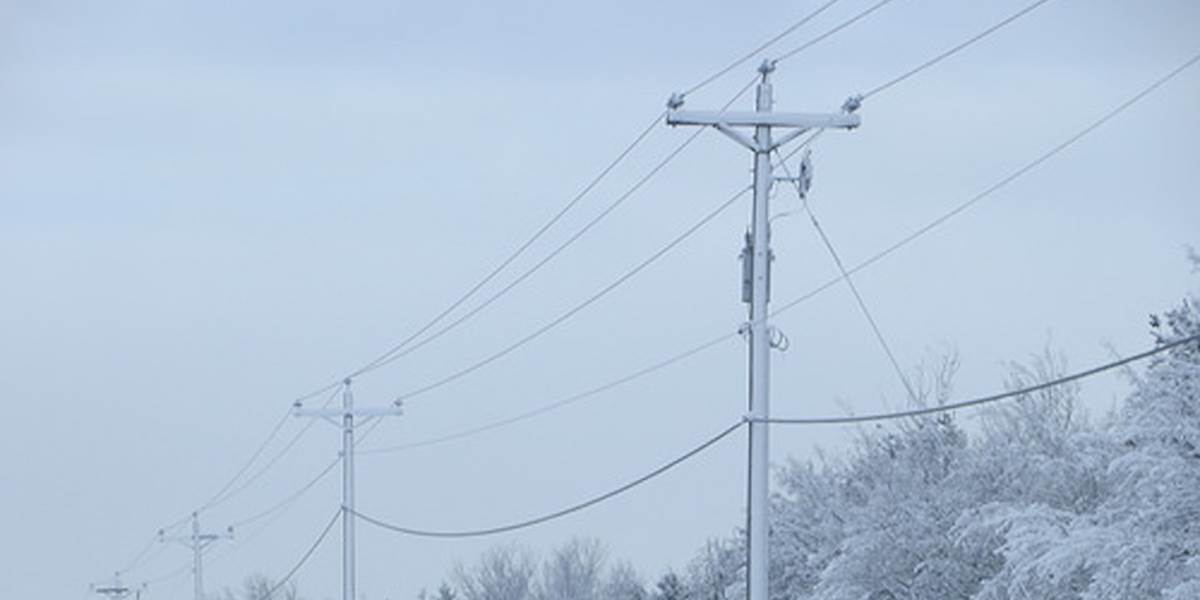 Sneh odpojil v okrese Banská Bystrica od elektriny vyše 80-tisíc odberateľov