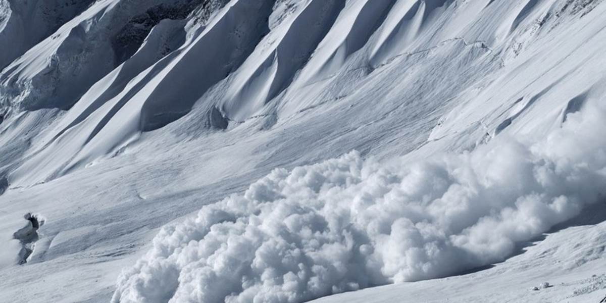 Sobotňajšia lavína vo švajčiarskych horách si vyžiadala piaty život