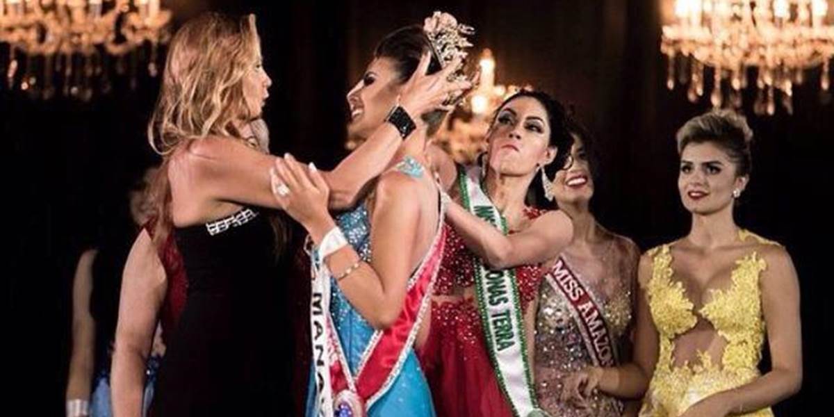 VIDEO Trapas na Miss Amazonas: Nahnevaná vicemiss strhla víťazke korunu z vlasov
