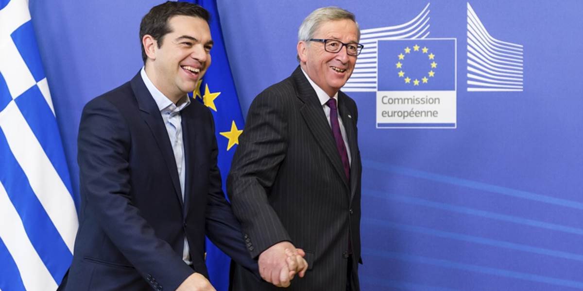 Rokovania Junckera s Tsiprasom neboli ľahké, Varufakisa čaká "súboj" s Draghim