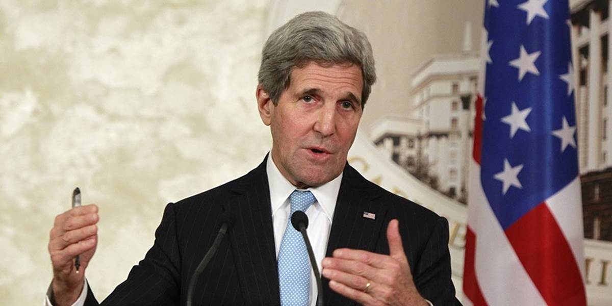 Kerry v Kyjeve: Obama sa čoskoro rozhodne, či poskytne zbrane Ukrajine