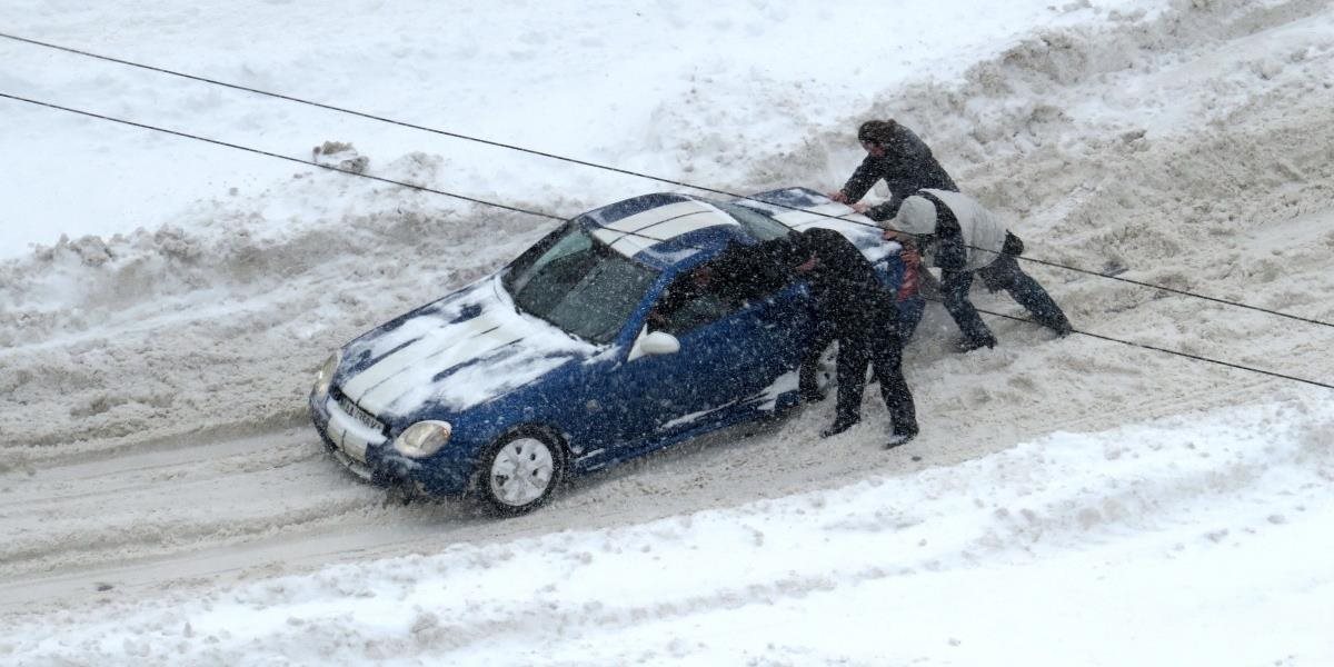 Snehová víchrica zasiahla Slovinsko i Španielsko