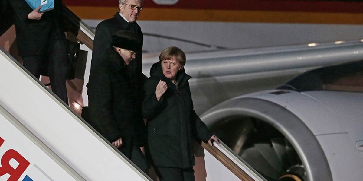 Merkelová a Hollande pricestovali do Moskvy, s Putinom budú rokovať o Ukrajine