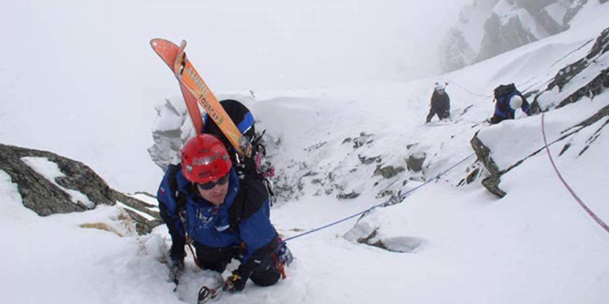 Poľský skialpinista si na Lysci pravdepodobne zlomil nohu