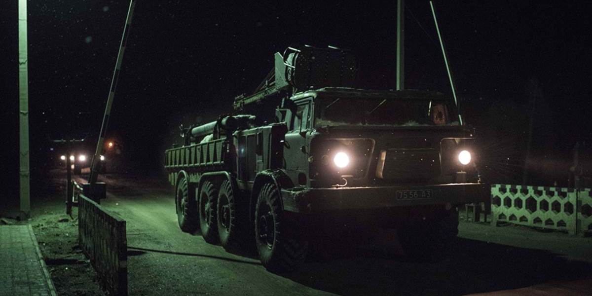 Noc v Donecku bola nepokojná, Rusko vysiela do Donbasu humanitárny konvoj