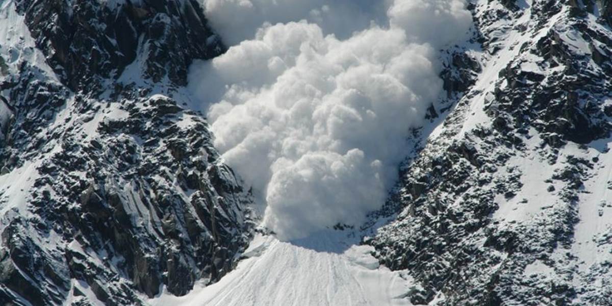 Pri snežení sa lavínové nebezpečenstvo zvýši na 3. stupeň
