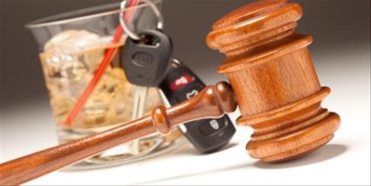 Súd upravil trest pre vodičku za alkohol