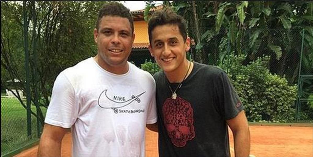 Brazílčan Ronaldo si zahral tenis s profíkom Almagrom