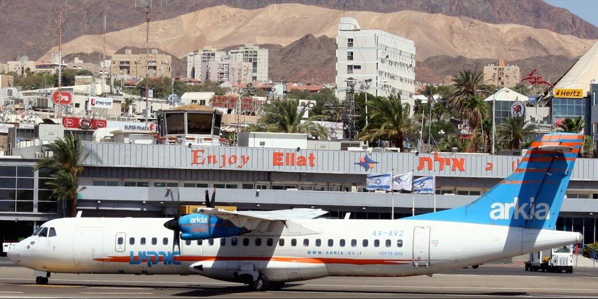 Izraelom sa prehnala piesočná búrka, letisko v Eilate neprijíma