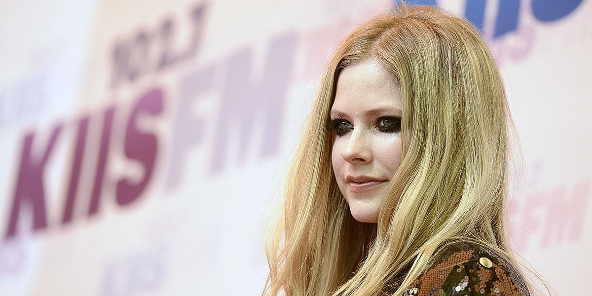 Avril Lavigne zverejnila klip k piesni Give You What You Like