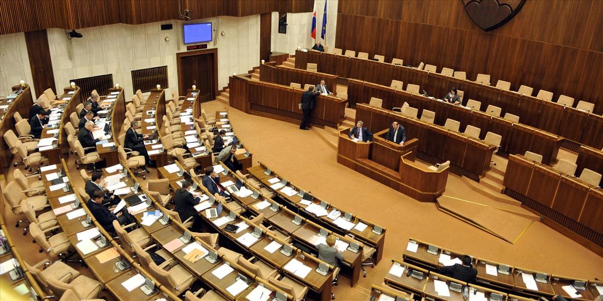 Lipšicovi neprešla v parlamente séria návrhov