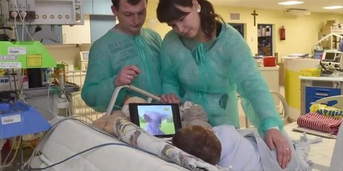 Dvojročný chlapec z Poľska, ktorý vlani utrpel hypotermiu, opustil nemocnicu