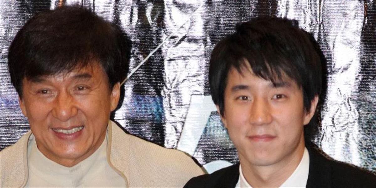 Syna Jackieho Chana prepustili z väzenia