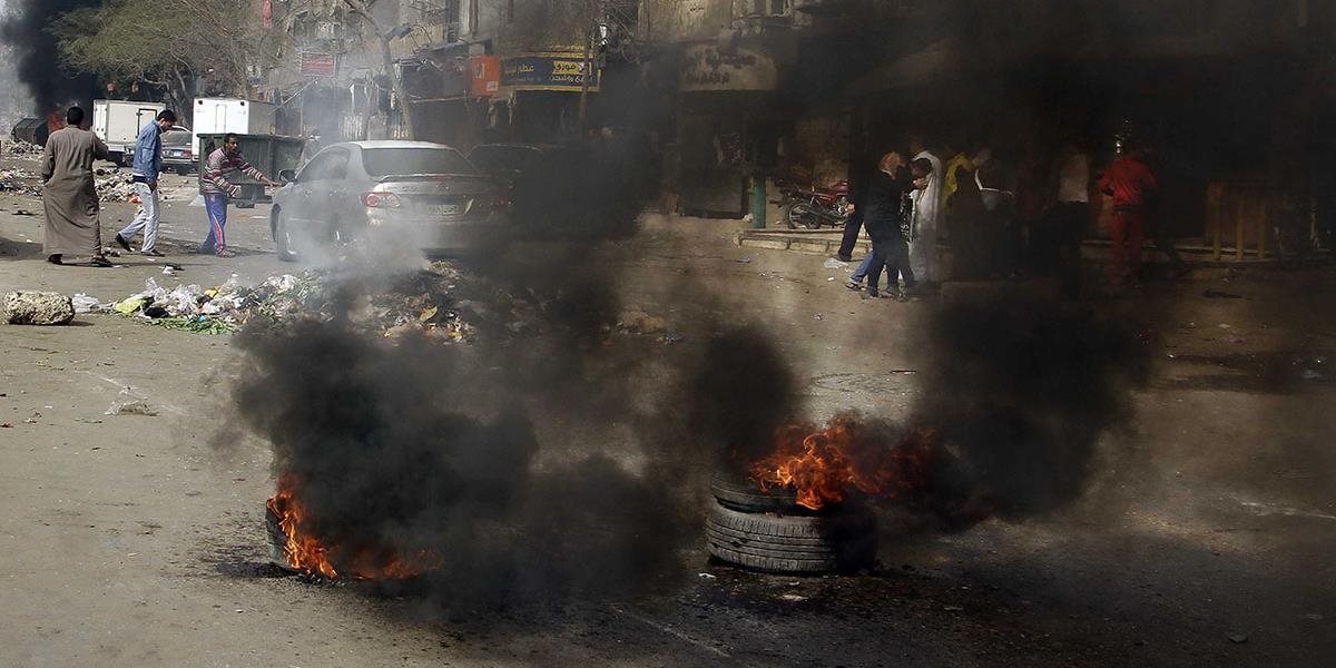 Pri výbuchu bomby v Káhire zahynul policajný kapitán