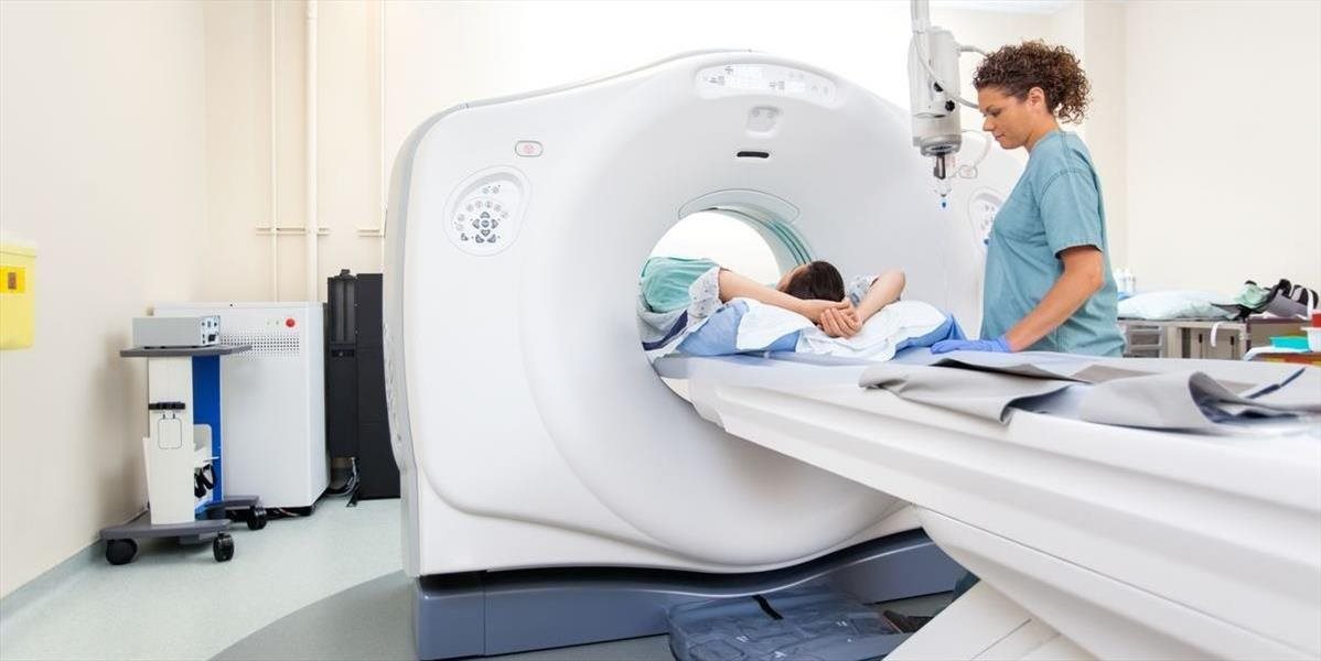 Cenu Dávida získali aj zdravotníci, ktorí odhalili predražený nákup CT prístroja