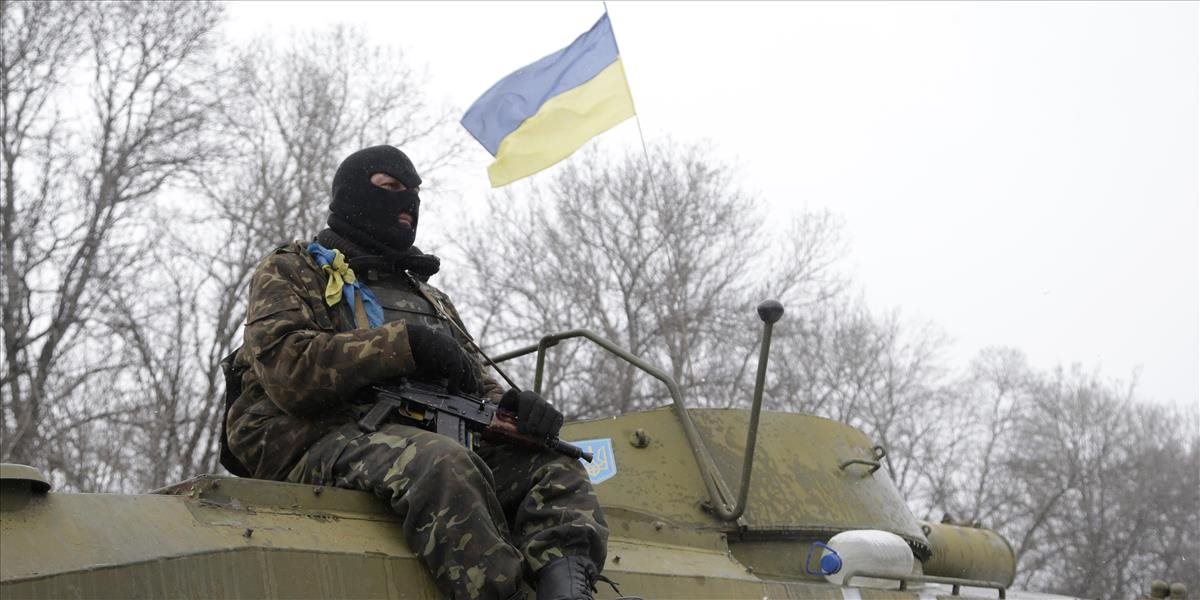 Ukrajinská armáda napriek prímeriu odmieta stiahnuť zbrane