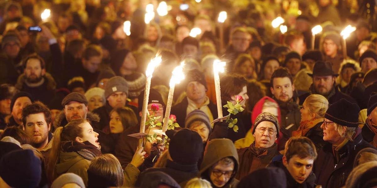 Hold obetiam teroru vzdalo v Kodani okolo 40-tisíc ľudí