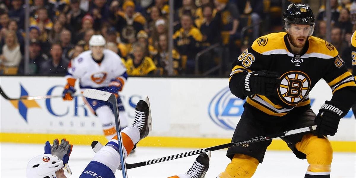 NHL: Obrancu Millera z Bostonu opäť trápi rameno