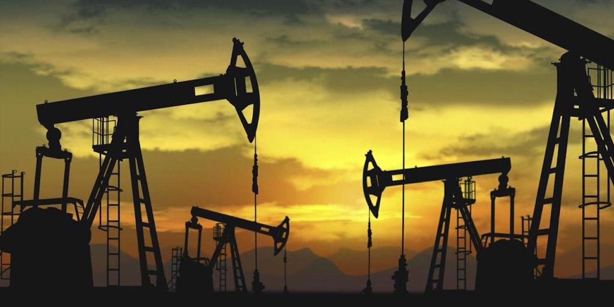 Ceny ropy opäť klesajú, americká WTI sa obchoduje nad 53 USD za barel