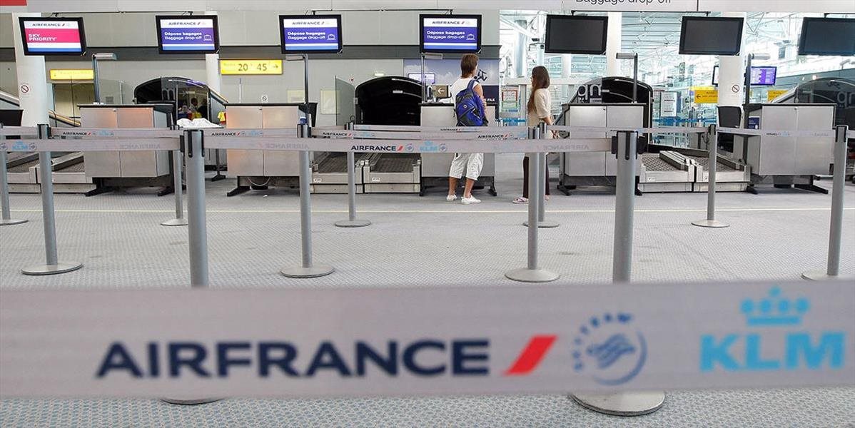 Štrajk pilotov znížil v minulom roku prevádzkový zisk Air France-KLM