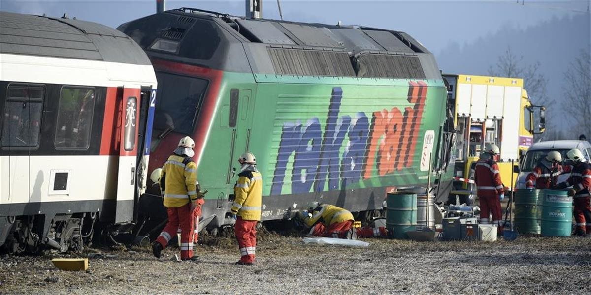 Neďaleko Zürichu sa zrazili vlaky, sú aj zranení