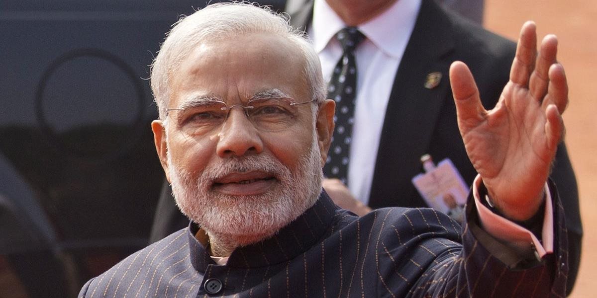Extravagantný oblek indického premiéra sa predal za 43 miliónov rupií