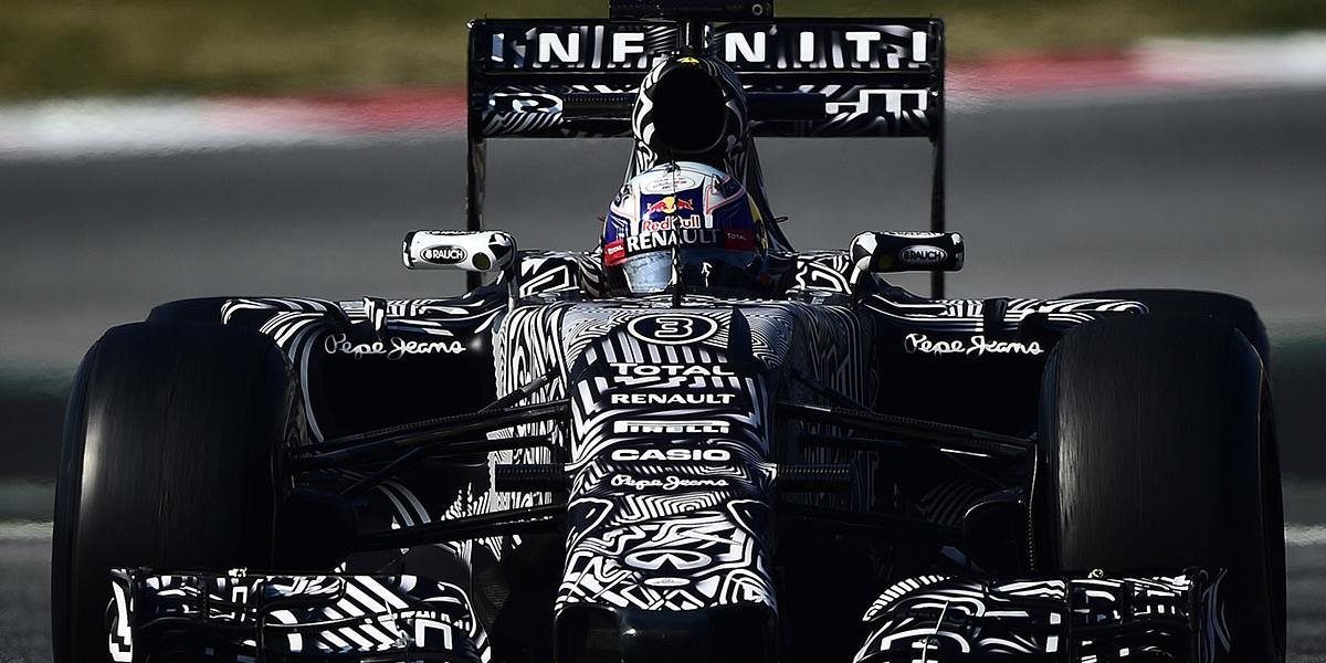F1: Druhý deň testov v Barcelone pre Ricciarda