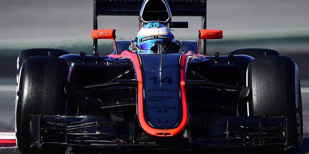 F1: McLaren zverejnil prvé závery z Alonsovej nehody