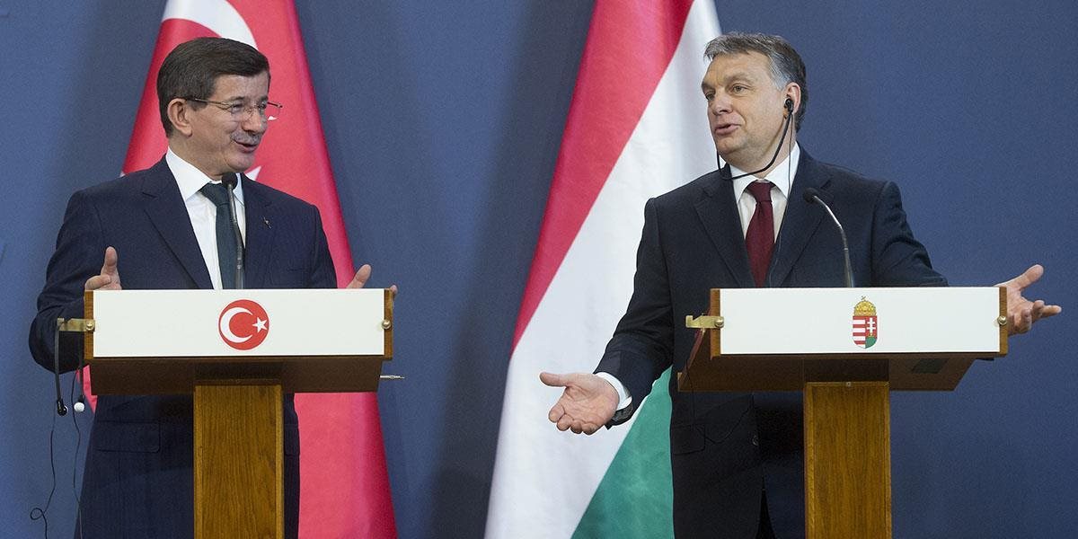 Orbán po schôdzke s Davutoglom: EÚ už nie je úspešná, ale Turecko je