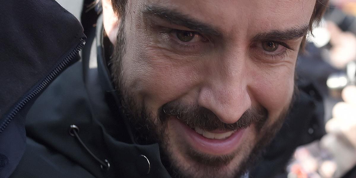 F1: Alonso opustil nemocnicu, zotavovať sa bude doma v Španielsku