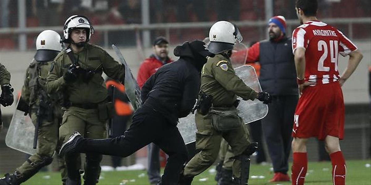 Grécka vláda pozastavila profesionálny futbal na neurčito kvôli násilnostiam