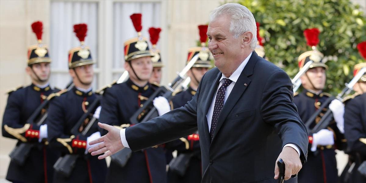 Zeman opäť perlil: Smrť abstinentom a vegetariánom