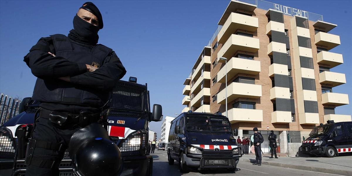 Zatkli osem Španielov, údajne bojovali na strane separatistov na Ukrajine