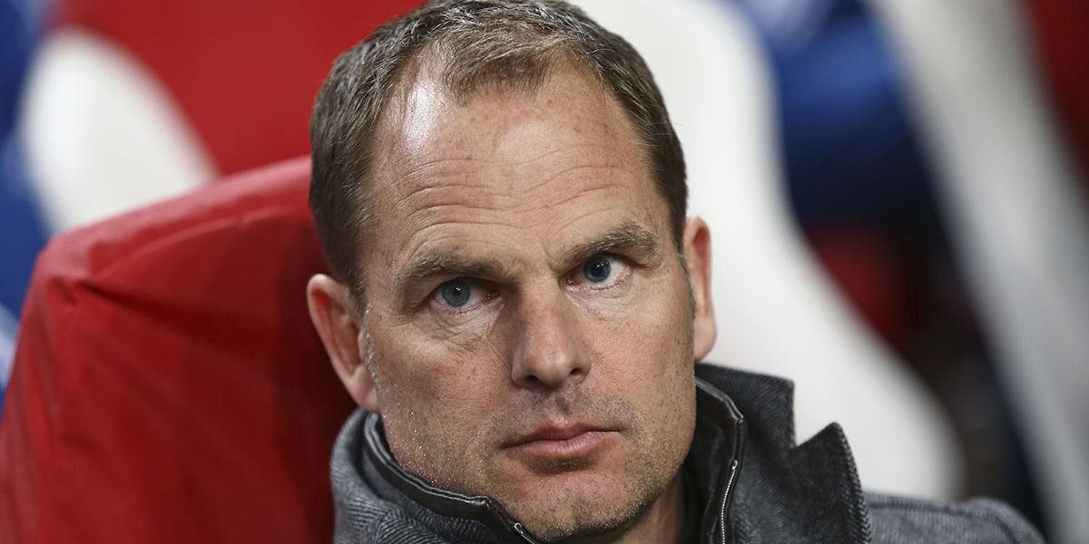 De Boer tvrdí, že bude trénovať Ajax aj v budúcej sezóne