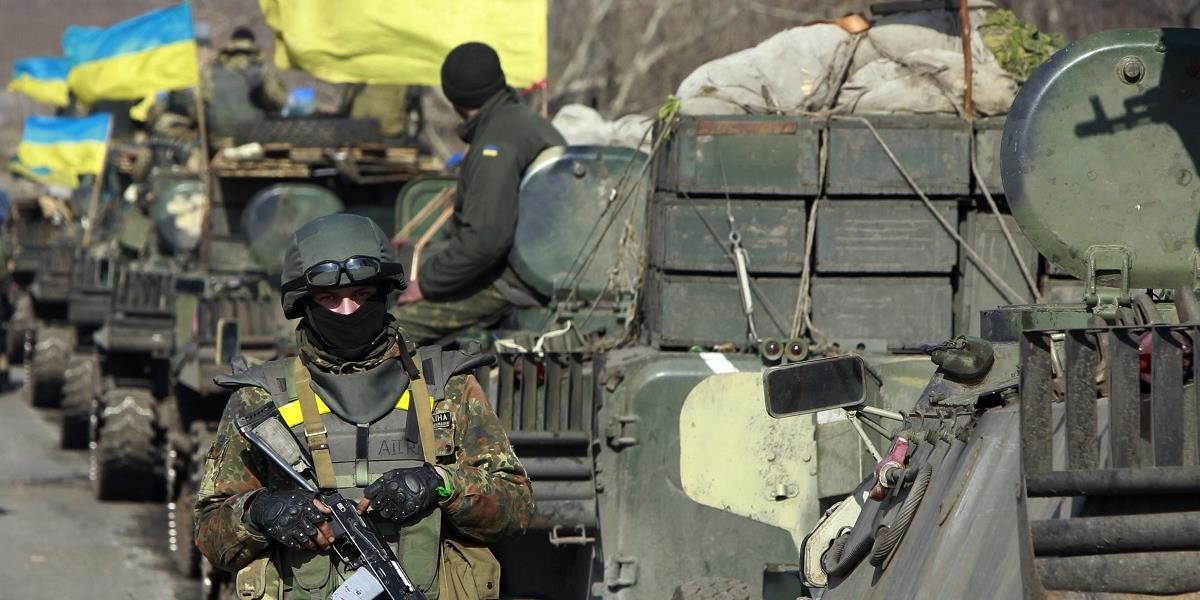 V bojovej zóne na Ukrajine vládne pokoj zbraní