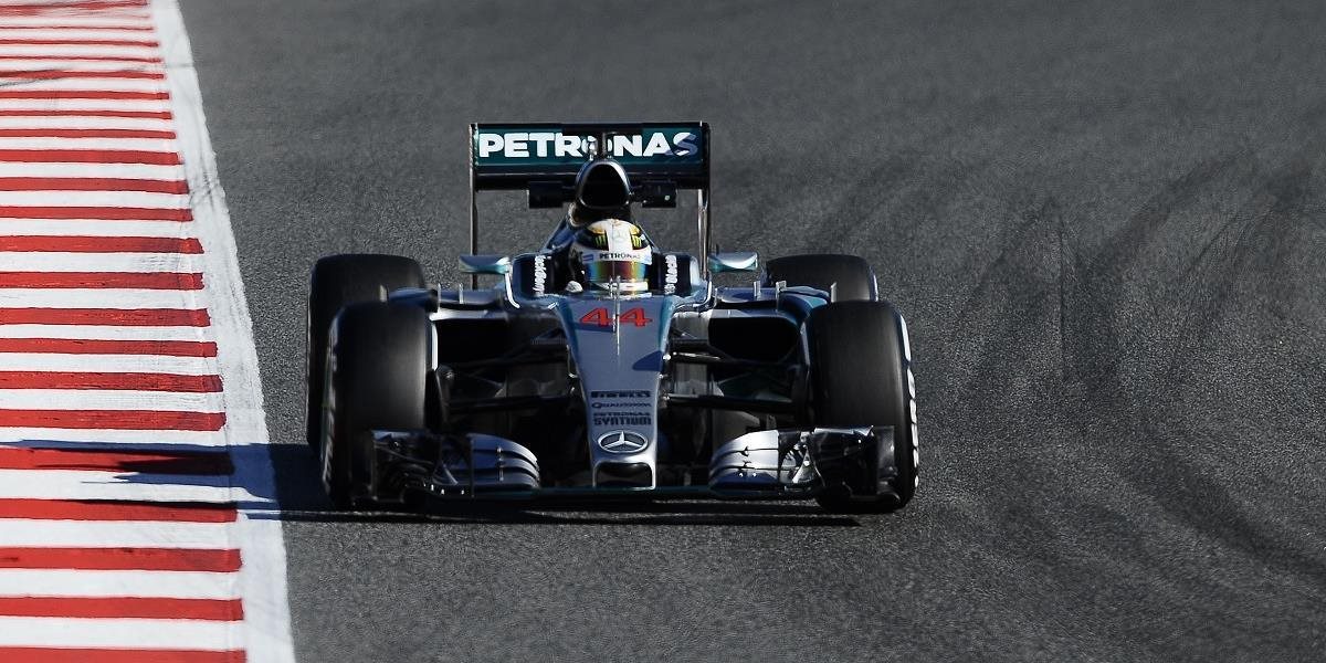 F1: V tretí deň posledných testov najrýchlejší Hamilton