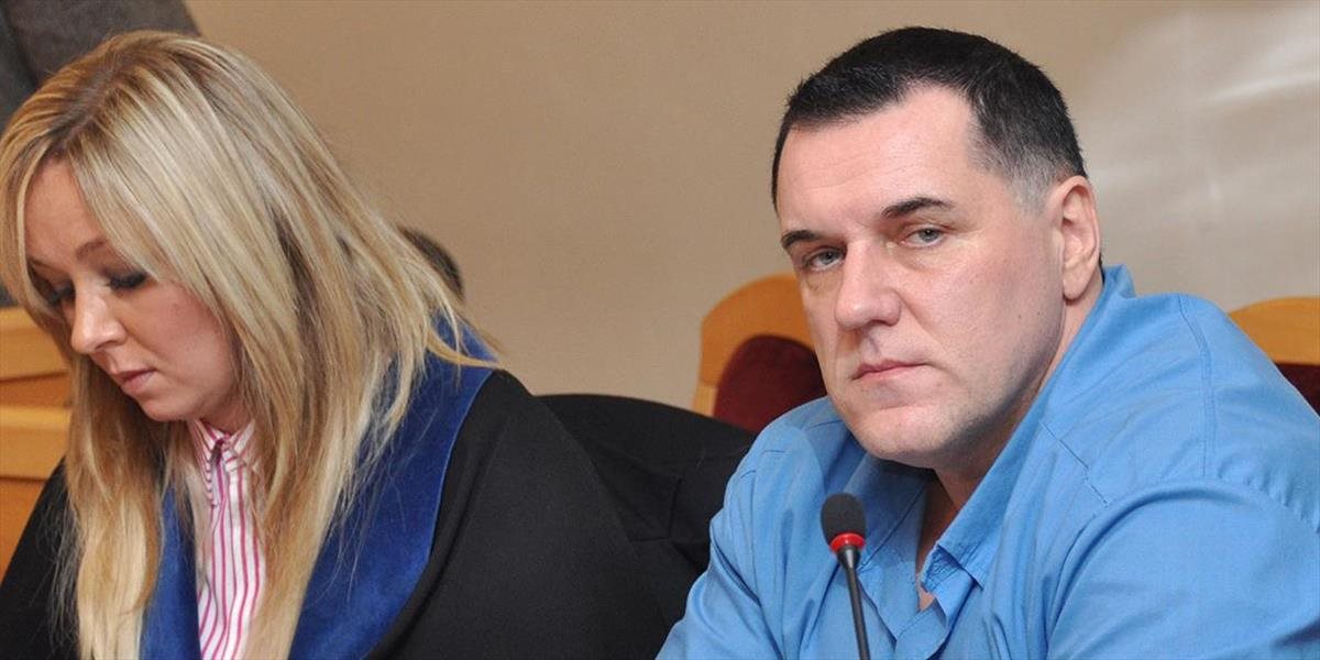 Mikuláša Černáka eskortovali na súd, vypovedať však nemohol