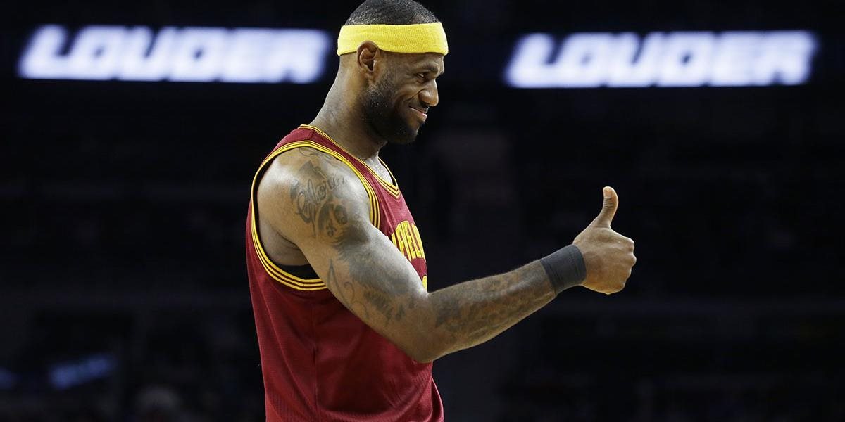 LeBron verí, že na Hardenovo kopnutie si posvieti NBA
