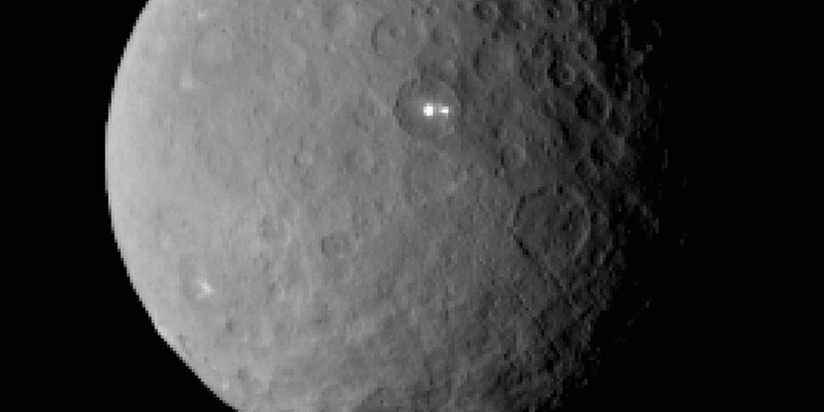 Vesmírna sonda Dawn sa blíži k obežnej dráhe Ceresu
