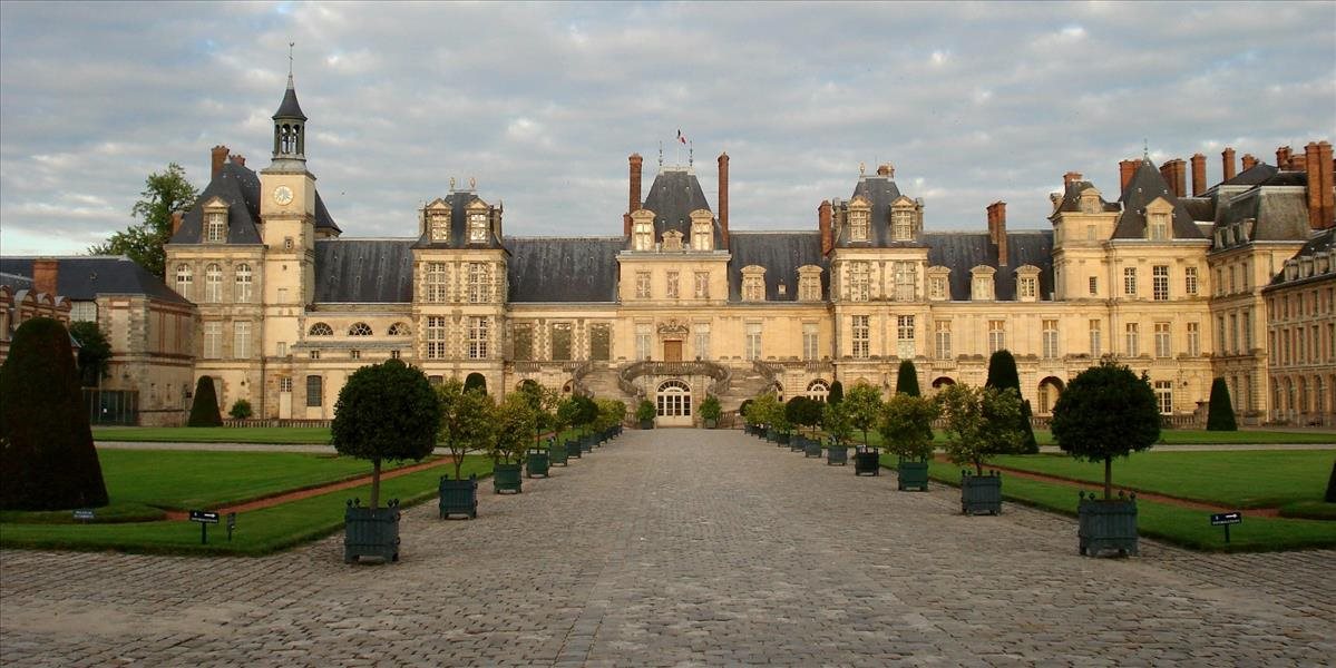 Pri bleskurýchlej krádeži zmizli z francúzskeho zámku vzácne čínske pamiatky