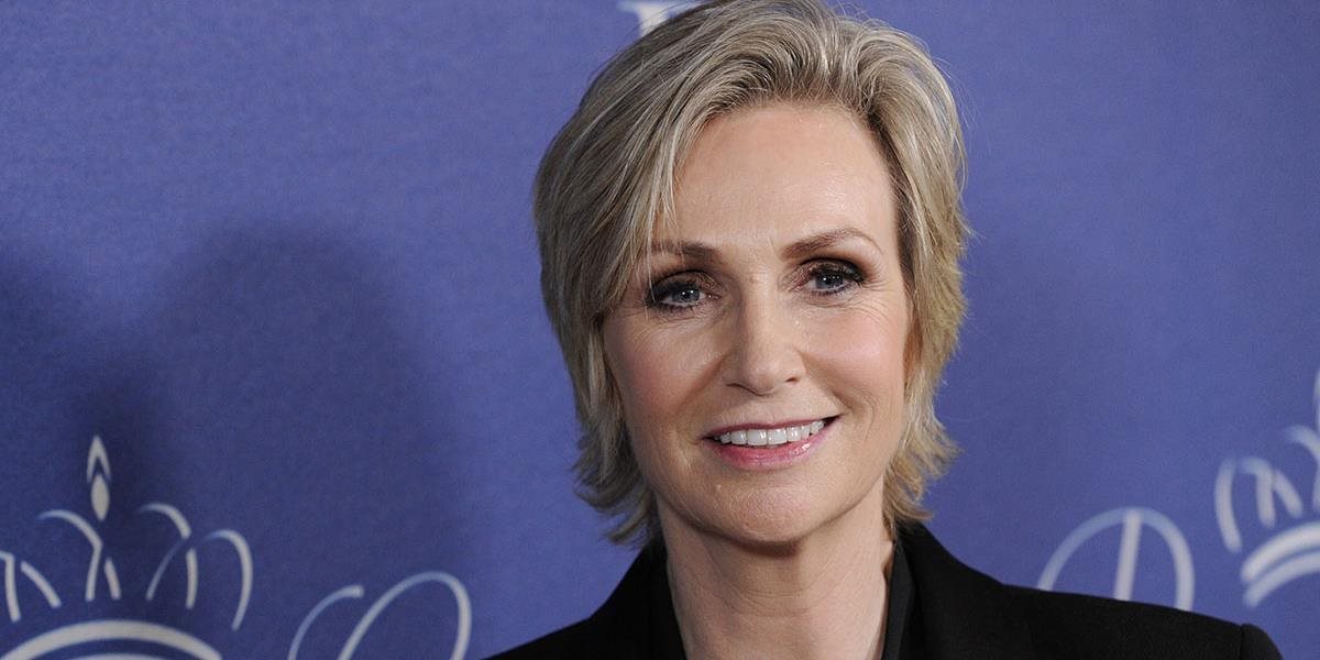 Jane Lynch si zahrá v pilote seriálu Angel From Hell