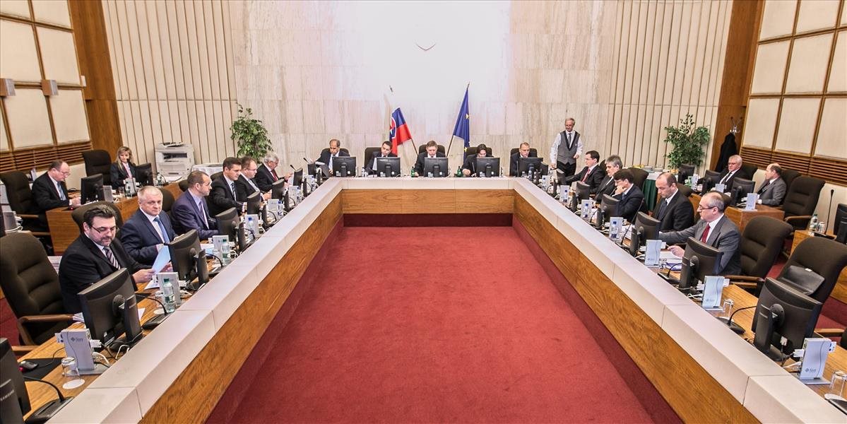 Vláda stopla vznik dvoch nových súkromných vysokých škôl