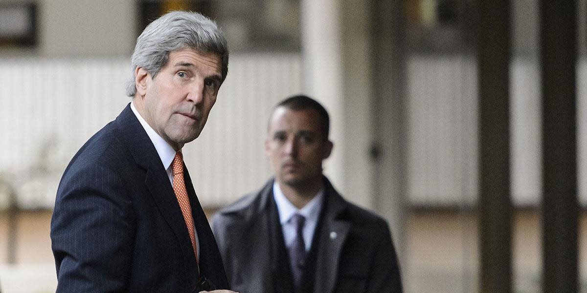 USA a Irán pokračujú v rokovaniach vo Švajčiarsku, Kerry odletí do Rijádu