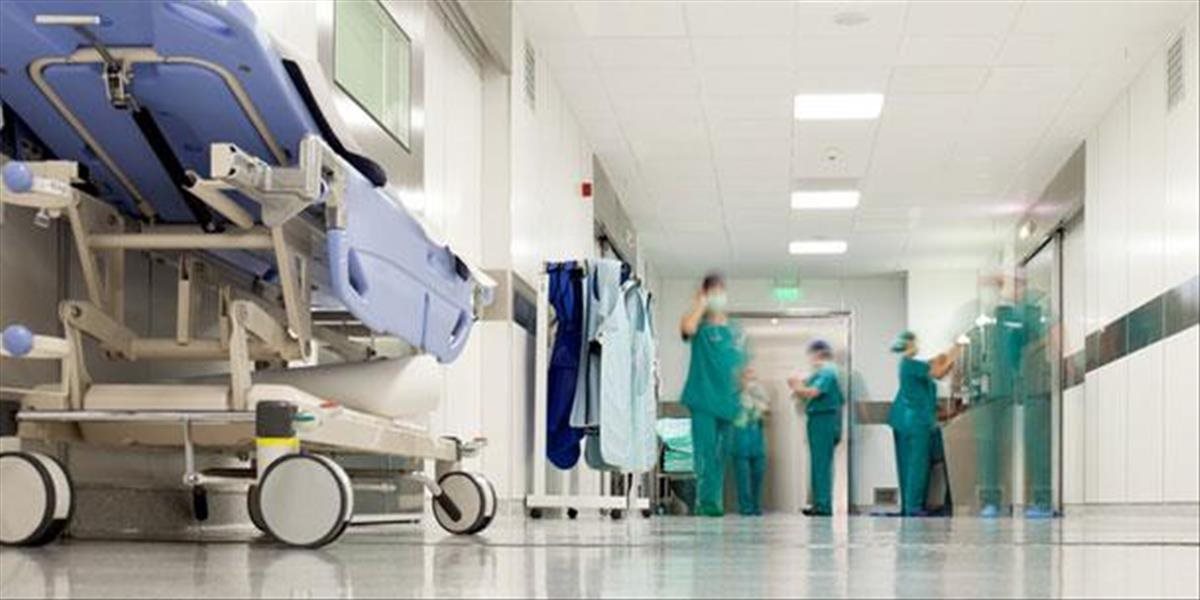 Nemocnice sa pripravujú na možné hromadné prepúšťanie