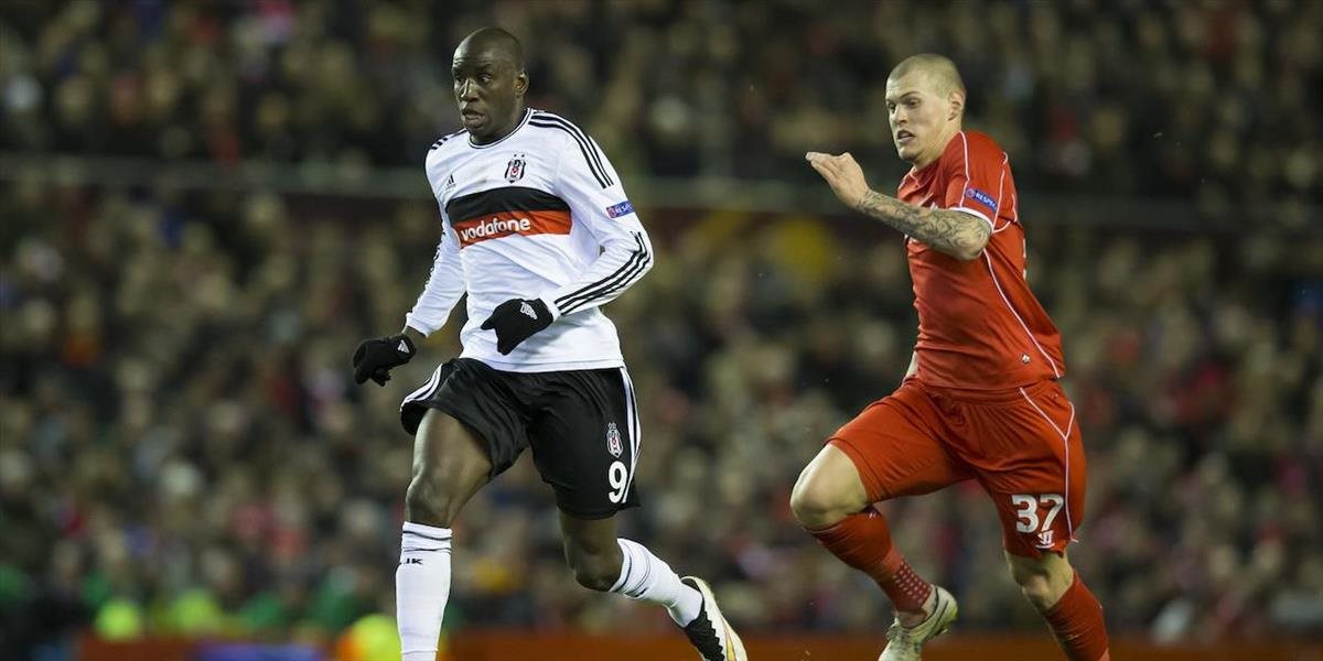 Chelsea, City aj Škrtelov Liverpool víťazne, Gomis skolaboval