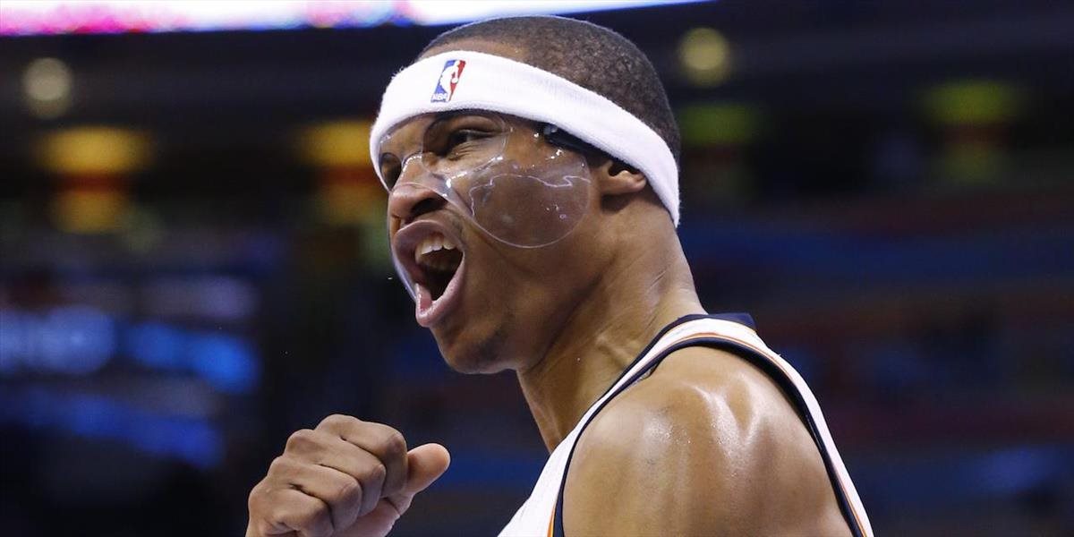 NBA: Maskovaný Westbrook sa vrátil v Jordanovom štýle